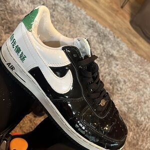 Nike Air Force 1 Chamber of Fear women’s size 7 used make offer